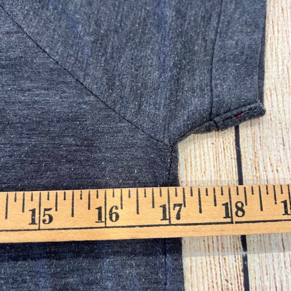 Disney Mickey Mouse Gray Heathered High Low Graphic T-Shirt Womens Small - Picture 5 of 7